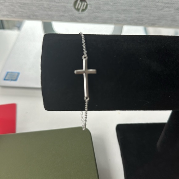 Bundle to get this free choose one - Picture 7 of 8